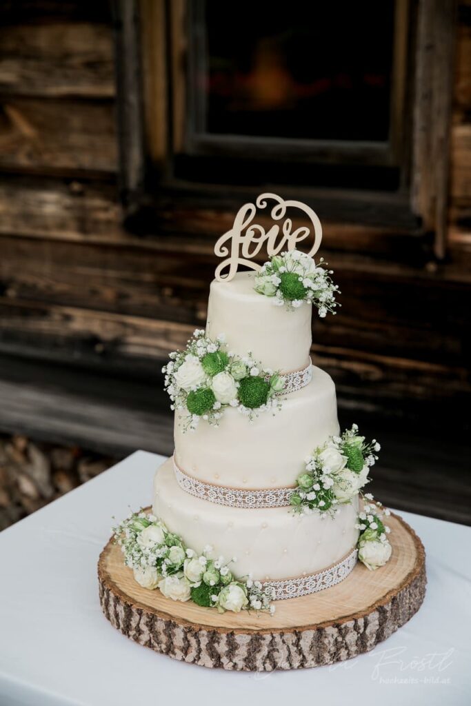 Hochzeitstorte, Fotos von hochzeist-bild.at Hochzeit Molzbachhof