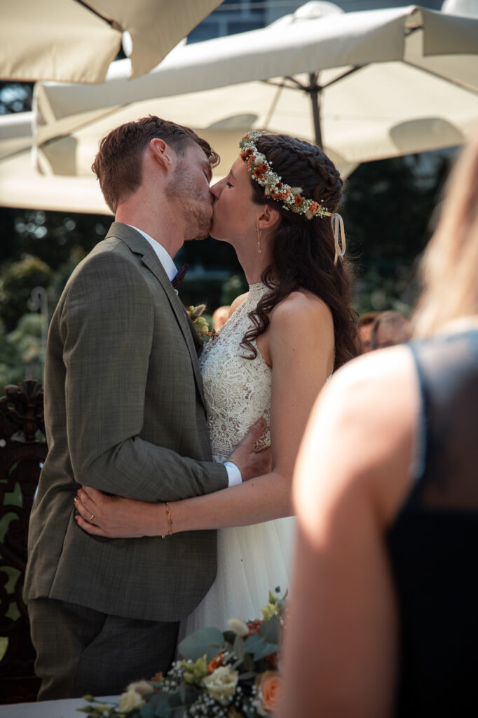 Braut bei der Hochzeit, Hochzeitsfotografin Niederösterreich