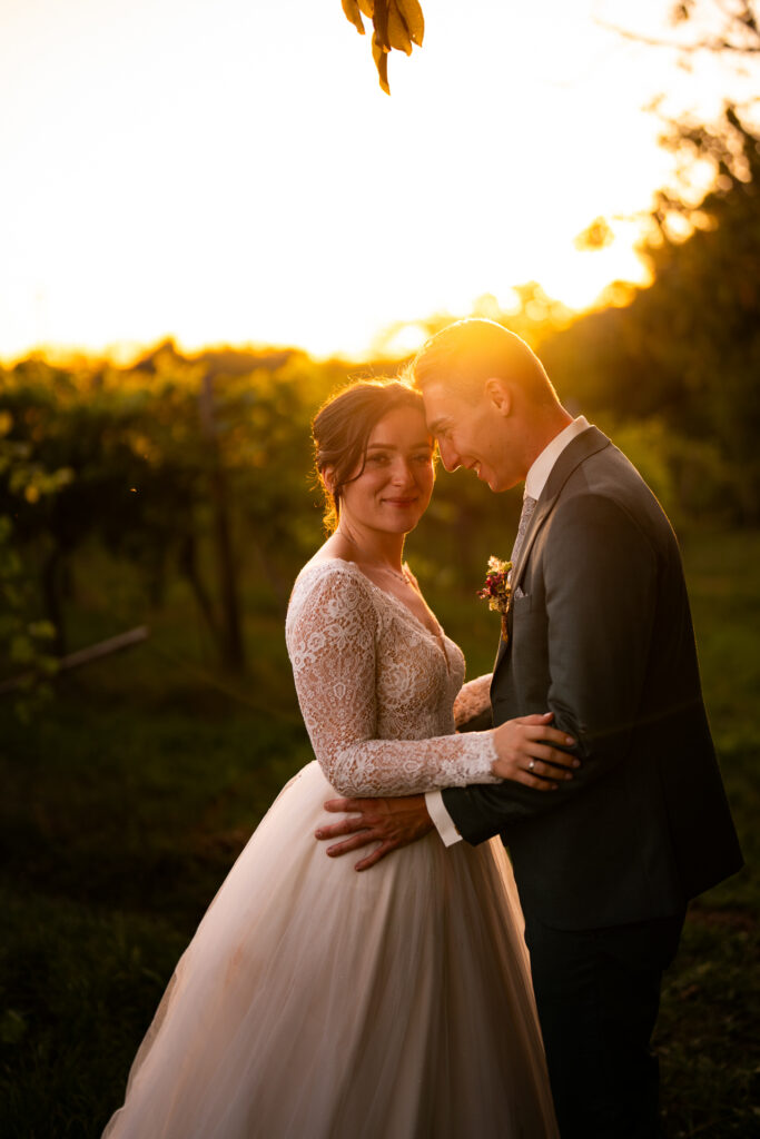 Paarshooting im Sonnenuntergang, Hochzeit in Niederösterreich, Hochzeitsfotografin Nö